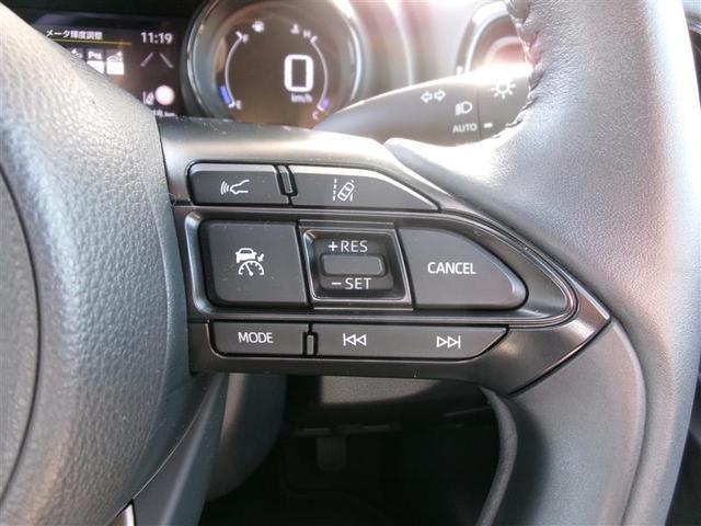 ヤリス ハイブリッドＺ　トヨタ認定中古車　プリクラッシュセーフティ　カーテンエアバッグ　ＬＥＤライト　オートクルーズ　横滑防止装置　４ＷＤ　アルミホイール　スマートキー　オートエアコン　キーレスエントリー　エアバッグ　ＡＢＳ（22枚目）