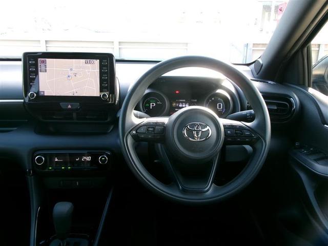 ヤリス ハイブリッドＧ　トヨタ認定中古車　ＬＥＤヘッドライト　フルセグＴＶ　サイドエアバッグ　バックモニター　ＥＴＣ車載器　横滑り防止装置　クルーズコントロール　メディアプレイヤー接続　点検記録簿　ディスプレイオーディオナビ（4枚目）