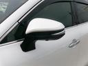 ターンランプ付きドアミラーはデザインだけでなく、他のドライバーや周囲の歩行者にもわかり易く視認性も十分な装備です。