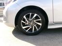 １６インチ純正アルミホイール。路面に近いホイール部分は特に目立ちますし、車のイメージも大きく変わりますよ！