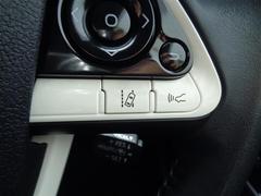 （ＬＤＡ）レーンディパーチャーアラートは、車線の逸脱を検知して音で教えてくれます。ドライブのサポートになりますね。（補助装置です） 7