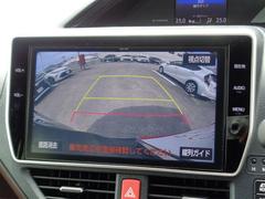 バックモニター付きですので、日常の駐車はもちろん、人や障害物のなど後方が映像で確認出来るので安心です！補助装置になりますので、目視でもご確認ください。 6