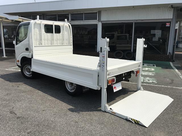 ダイナトラック １．０５ｔ積・垂直ゲート・普通免許対応・ＡＴ　１．０５ｔ積・新明和製垂直ゲート・ＲＥ０６・昇降能力６００ｋｇ・普通免許対応・ＡＴ・フォグライト・アイドリングストップ・フロアマット・荷台内寸　Ｌ２８５４　Ｗ１６４０　Ｈ３９５（9枚目）