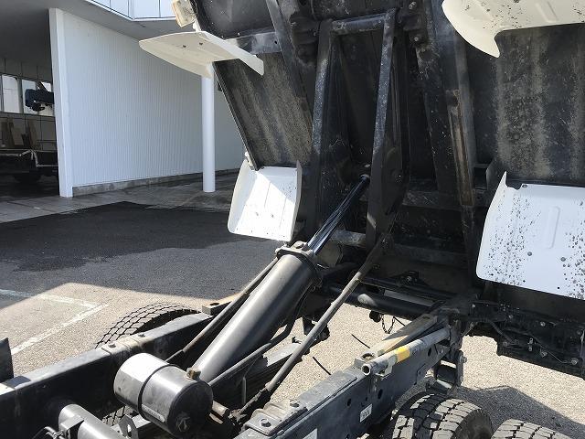 エルフトラック ３ｔ積・高床ダンプ・６ＭＴ・ＡＥＢＳカメラ・コボレーン　３ｔ積新明和製高床ダンプ・ＤＲ２－０１１０ＳＹ・６ＭＴ・ＡＥＢＳカメラ・コボレーン・中間ピン・坂道発進補助装置・ＡＳＲ・車線逸脱警報装置・アイドリングストップ・左電格ミラー・ＥＴＣ・ドラレコ（ＳＤ欠）（40枚目）