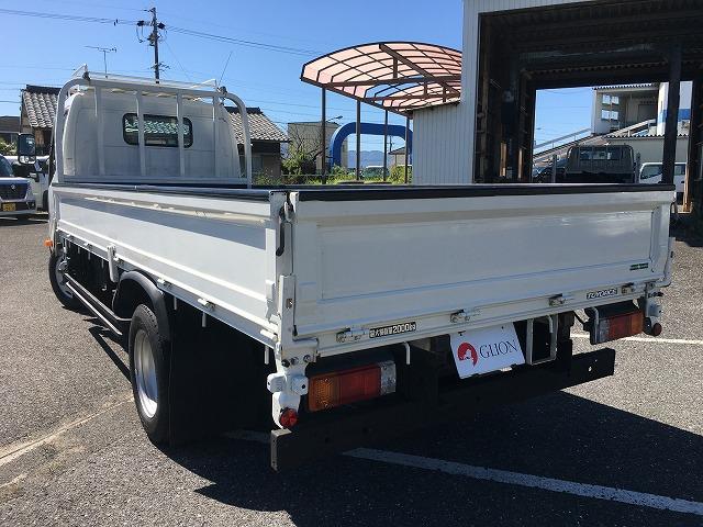 トヨエース ４ＷＤ・２ｔ積・平ボディ・標準ロング・５ＭＴ　４ＷＤ・２ｔ積・平ボディ・標準ロング・５ＭＴ・ルーフラック・ＥＴＣ・アシストゲート・ドアバイザー・フロアマット・荷台内寸　Ｌ４３６０　Ｗ１８０５　Ｈ３８５（8枚目）