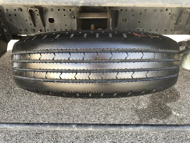 キャンター ２．８５ｔ積・極東フラトップ・５ＭＴ・ラジコン付　２．８５ｔ積　極東フラトップ　５ＭＴ　ラジコン（動作確認）ウィンチ　作業灯　ドアバイザー　フロアマット　荷台内寸　Ｌ５７２５　Ｗ２０７１（38枚目）