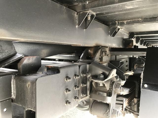 キャンター ＡＴ車・３．１ｔ積・積載車・ラジコン付・ＵＮＩＣ製　３．１ｔ積・ＡＴ車・積載車・衝突軽減ブレーキ・車線逸脱警報装置・左電格ミラー・フォグランプ・ラジコン付・作業灯・ウィンチ・メッキパーツ・キーレス・荷台内寸　Ｌ５７１５　Ｗ２０６０（34枚目）