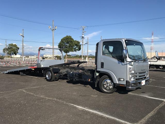 エルフトラック ３ｔ積・電動リアゲート・１オーナー・積載車・６ＭＴ　３ｔ積・積載車・ワンオーナー・６ＭＴ・ＮＥＯ５・電動リアゲート・ラジコン・坂道発進補助装置・社外ナビ、ＴＶ（ＡＶＮ－Ｒ７）左電格ミラー・ＥＴＣ・メッキパーツ・キーレス・荷台内寸　Ｌ５７０３　Ｗ２０６０（10枚目）