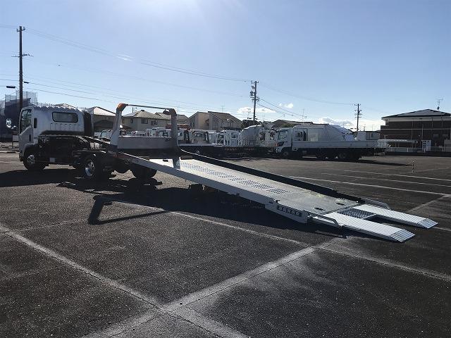 エルフトラック ３ｔ積・電動リアゲート・１オーナー・積載車・６ＭＴ　３ｔ積・積載車・ワンオーナー・６ＭＴ・ＮＥＯ５・電動リアゲート・ラジコン・坂道発進補助装置・社外ナビ、ＴＶ（ＡＶＮ－Ｒ７）左電格ミラー・ＥＴＣ・メッキパーツ・キーレス・荷台内寸　Ｌ５７０３　Ｗ２０６０（11枚目）