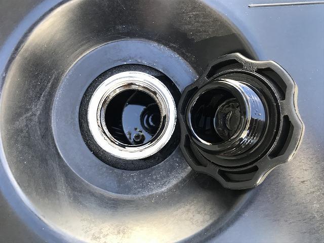 エルフトラック ３ｔ積・電動リアゲート・１オーナー・積載車・６ＭＴ　３ｔ積・積載車・ワンオーナー・６ＭＴ・ＮＥＯ５・電動リアゲート・ラジコン・坂道発進補助装置・社外ナビ、ＴＶ（ＡＶＮ－Ｒ７）左電格ミラー・ＥＴＣ・メッキパーツ・キーレス・荷台内寸　Ｌ５７０３　Ｗ２０６０（19枚目）