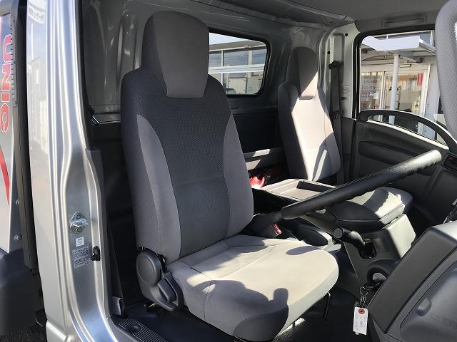 エルフトラック ３ｔ積・電動リアゲート・１オーナー・積載車・６ＭＴ　３ｔ積・積載車・ワンオーナー・６ＭＴ・ＮＥＯ５・電動リアゲート・ラジコン・坂道発進補助装置・社外ナビ、ＴＶ（ＡＶＮ－Ｒ７）左電格ミラー・ＥＴＣ・メッキパーツ・キーレス・荷台内寸　Ｌ５７０３　Ｗ２０６０（28枚目）