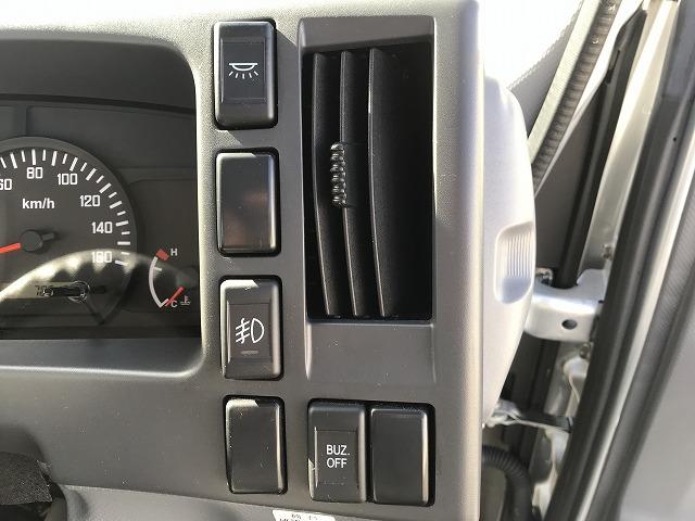 エルフトラック ３ｔ積・電動リアゲート・１オーナー・積載車・６ＭＴ　３ｔ積・積載車・ワンオーナー・６ＭＴ・ＮＥＯ５・電動リアゲート・ラジコン・坂道発進補助装置・社外ナビ、ＴＶ（ＡＶＮ－Ｒ７）左電格ミラー・ＥＴＣ・メッキパーツ・キーレス・荷台内寸　Ｌ５７０３　Ｗ２０６０（36枚目）