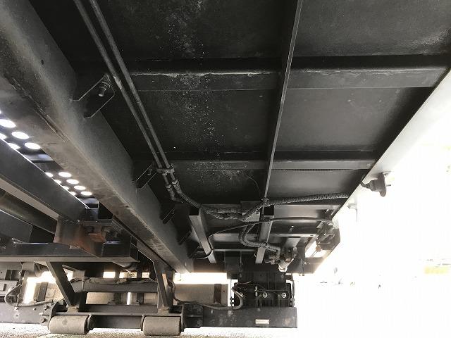 エルフトラック ３ｔ積・電動リアゲート・１オーナー・積載車・６ＭＴ　３ｔ積・積載車・ワンオーナー・６ＭＴ・ＮＥＯ５・電動リアゲート・ラジコン・坂道発進補助装置・社外ナビ、ＴＶ（ＡＶＮ－Ｒ７）左電格ミラー・ＥＴＣ・メッキパーツ・キーレス・荷台内寸　Ｌ５７０３　Ｗ２０６０（48枚目）