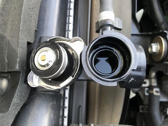 エルフトラック AT車・2.95t積・ S-RIDE・電動Rゲート・積載車 2.95t積・積載車・タダノ S-RIDE・AT・電動リアゲート・8チャンネルラジコン・AEBSカメラ・車線逸脱警報装置・左電格ミラー・キーレス・ETC・荷台内寸 L5703 W2070(21枚目)