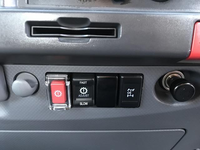 エルフトラック AT車・2.95t積・ S-RIDE・電動Rゲート・積載車 2.95t積・積載車・タダノ S-RIDE・AT・電動リアゲート・8チャンネルラジコン・AEBSカメラ・車線逸脱警報装置・左電格ミラー・キーレス・ETC・荷台内寸 L5703 W2070(27枚目)