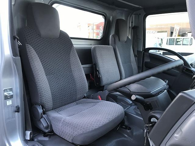 エルフトラック AT車・2.95t積・ S-RIDE・電動Rゲート・積載車 2.95t積・積載車・タダノ S-RIDE・AT・電動リアゲート・8チャンネルラジコン・AEBSカメラ・車線逸脱警報装置・左電格ミラー・キーレス・ETC・荷台内寸 L5703 W2070(39枚目)