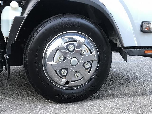 エルフトラック AT車・2.95t積・ S-RIDE・電動Rゲート・積載車 2.95t積・積載車・タダノ S-RIDE・AT・電動リアゲート・8チャンネルラジコン・AEBSカメラ・車線逸脱警報装置・左電格ミラー・キーレス・ETC・荷台内寸 L5703 W2070(45枚目)