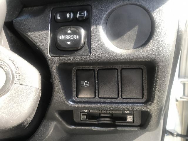 ハイエースバン ー７℃・冷蔵冷凍車・１ｔ積・ＡＴ・全方位カメラ付　ー７℃・冷蔵冷凍車・１ｔ積・ＡＴ・衝突軽減ブレーキ・車線逸脱警報装置・全方位カメラ付・キーレス・冷凍機ＤＥＮＳＯ製（ＣＧ５１３）・ＥＴＣ２．０（28枚目）