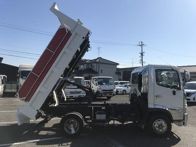 ヒノレンジャー 電動コボレーン・6MT・Bカメラ・3.65t積・ダンプ ☆3.65t積☆極東製ダンプ☆DD04-35☆コボレーン☆6MT☆メッキパーツ☆バックカメラ☆アルミホイール☆左電格ミラー☆電動コボレーン☆ETC☆フォグライト☆社外テールライト(5枚目)