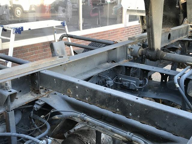 ヒノレンジャー 電動コボレーン・6MT・Bカメラ・3.65t積・ダンプ ☆3.65t積☆極東製ダンプ☆DD04-35☆コボレーン☆6MT☆メッキパーツ☆バックカメラ☆アルミホイール☆左電格ミラー☆電動コボレーン☆ETC☆フォグライト☆社外テールライト(28枚目)