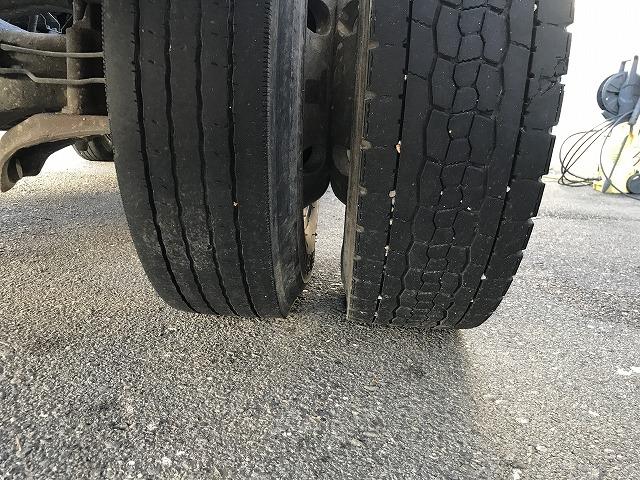 ヒノレンジャー 電動コボレーン・6MT・Bカメラ・3.65t積・ダンプ ☆3.65t積☆極東製ダンプ☆DD04-35☆コボレーン☆6MT☆メッキパーツ☆バックカメラ☆アルミホイール☆左電格ミラー☆電動コボレーン☆ETC☆フォグライト☆社外テールライト(46枚目)