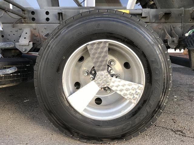 ヒノレンジャー 電動コボレーン・6MT・Bカメラ・3.65t積・ダンプ ☆3.65t積☆極東製ダンプ☆DD04-35☆コボレーン☆6MT☆メッキパーツ☆バックカメラ☆アルミホイール☆左電格ミラー☆電動コボレーン☆ETC☆フォグライト☆社外テールライト(50枚目)