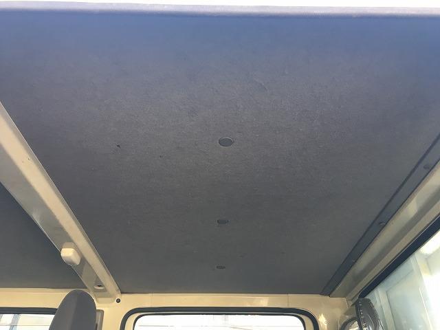 エルフトラック 鉄板張り・Wキャブ・AEBSカメラ・2t積・5MT 2t積・Wキャブ・AEBSカメラ・5MT・坂道発進補助装置・衝突被害軽減ブレーキ・車線逸脱警報装置・アイドリングストップ・ETC・鳥居、荷台鉄板張り・荷台内寸 L2082 W1614 H388(33枚目)