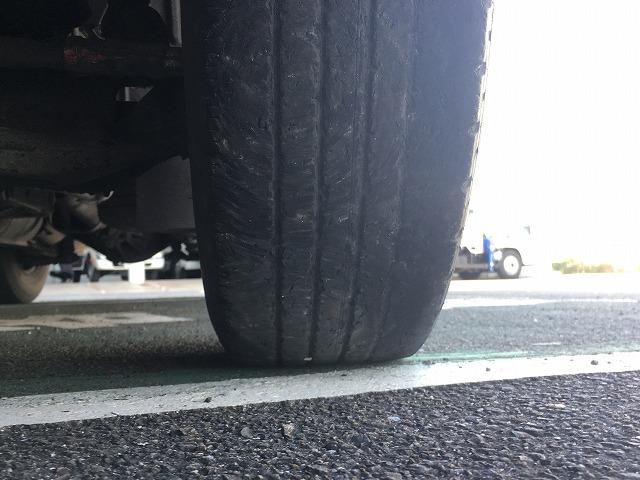 エルフトラック 鉄板張り・Wキャブ・AEBSカメラ・2t積・5MT 2t積・Wキャブ・AEBSカメラ・5MT・坂道発進補助装置・衝突被害軽減ブレーキ・車線逸脱警報装置・アイドリングストップ・ETC・鳥居、荷台鉄板張り・荷台内寸 L2082 W1614 H388(40枚目)