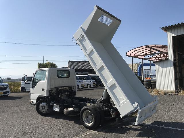 エルフトラック 3t積・6MT・全低床ダンプ・車検R.8年9月 3t積・6MT・極東製全低床ダンプ・DD02-31・車検R.8年9月・坂道発進補助装置・左電格ミラー・ETC・フロアマット・荷台内寸 L3057 W1602 H367(4枚目)