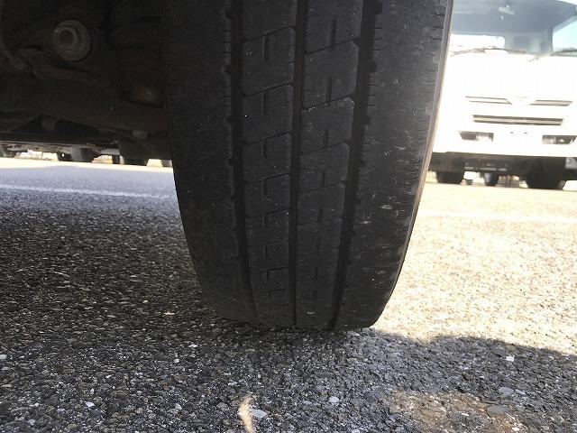 エルフトラック 3t積・6MT・全低床ダンプ・車検R.8年9月 3t積・6MT・極東製全低床ダンプ・DD02-31・車検R.8年9月・坂道発進補助装置・左電格ミラー・ETC・フロアマット・荷台内寸 L3057 W1602 H367(58枚目)