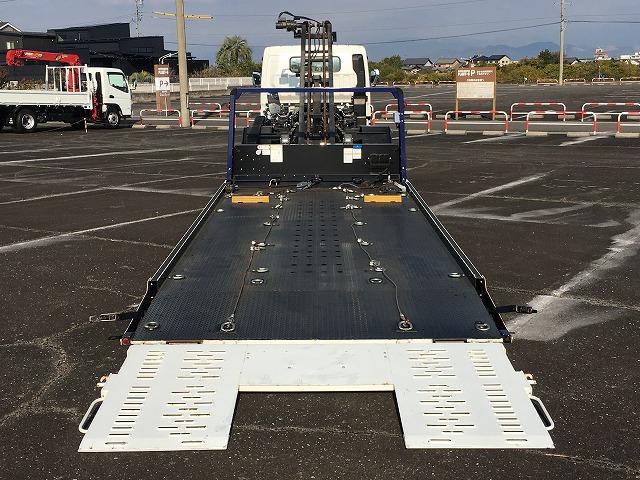 キャンター AT車・3.2t積・積載車・フラトップゼロ・固縛装置Bカメラ AT車・3.2t積・フラトップゼロ・固縛装置・バックカメラ・ラジコン・衝突軽減ブレーキ・車線逸脱警報装置・左電格ミラー・ウィンチ・ETC・荷台内寸 L5700 W2070・極東製 JN02-45(7枚目)