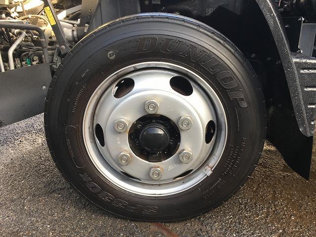 キャンター AT車・3.2t積・積載車・フラトップゼロ・固縛装置Bカメラ AT車・3.2t積・フラトップゼロ・固縛装置・バックカメラ・ラジコン・衝突軽減ブレーキ・車線逸脱警報装置・左電格ミラー・ウィンチ・ETC・荷台内寸 L5700 W2070・極東製 JN02-45(24枚目)