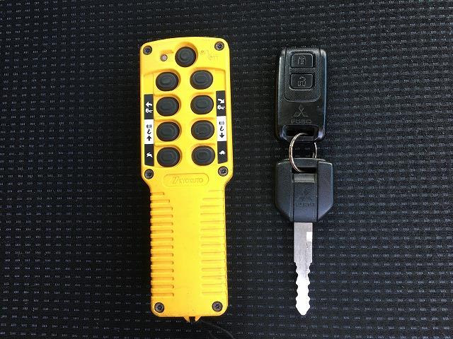 キャンター AT車・3.2t積・積載車・フラトップゼロ・固縛装置Bカメラ AT車・3.2t積・フラトップゼロ・固縛装置・バックカメラ・ラジコン・衝突軽減ブレーキ・車線逸脱警報装置・左電格ミラー・ウィンチ・ETC・荷台内寸 L5700 W2070・極東製 JN02-45(39枚目)