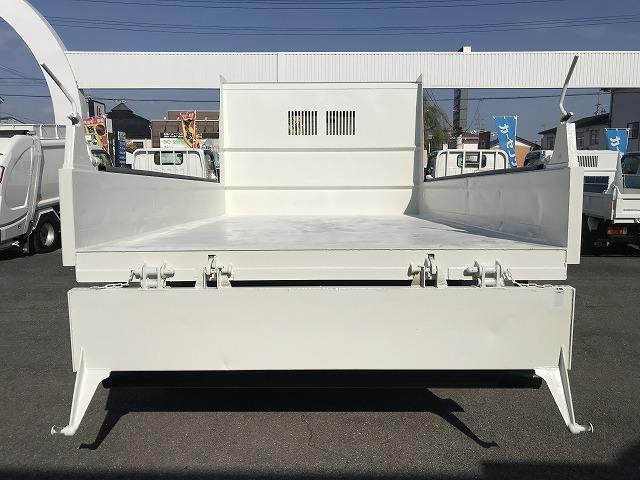 フォワード 3.5t積・ダンプ・コボレーン・6MT 3.5t積・ダンプ・コボレーン・6MT・左電格ミラー・フォグランプ・ETC・中間ピン・キーレス・フロアマット・ドアバイザー・荷台内寸 L3400 W2057 H336・新明和製 DR4-0003SY(17枚目)