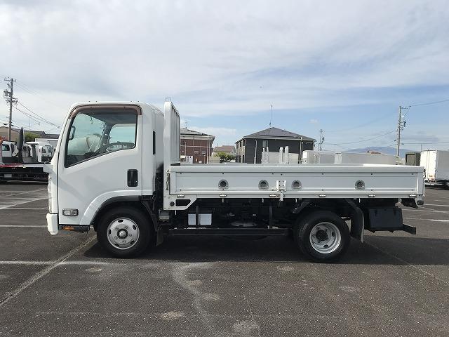 エルフトラック ３ｔ積・セミロング・ワイド・ＡＴ車・平ボディ　・３ｔ積・セミロング・ワイド・ＡＴ車・平ボディ・アイドリングストップ・ＡＳＲ・左電格ミラー・フォグランプ・ＥＴＣ・キーレス・ロープフック＆ロープ穴４対・荷台内寸　Ｌ３５１２　Ｗ１９１９　Ｈ３７６（7枚目）