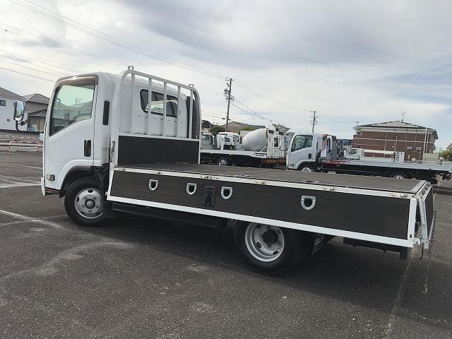 エルフトラック ３ｔ積・セミロング・ワイド・ＡＴ車・平ボディ　・３ｔ積・セミロング・ワイド・ＡＴ車・平ボディ・アイドリングストップ・ＡＳＲ・左電格ミラー・フォグランプ・ＥＴＣ・キーレス・ロープフック＆ロープ穴４対・荷台内寸　Ｌ３５１２　Ｗ１９１９　Ｈ３７６（11枚目）