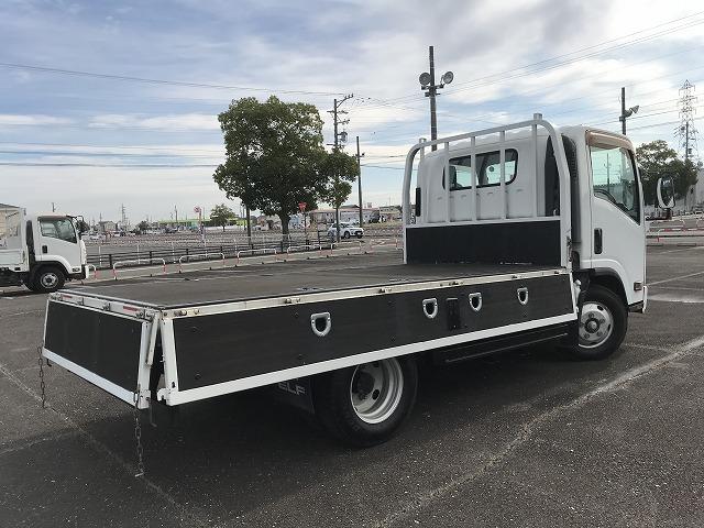 エルフトラック ３ｔ積・セミロング・ワイド・ＡＴ車・平ボディ　・３ｔ積・セミロング・ワイド・ＡＴ車・平ボディ・アイドリングストップ・ＡＳＲ・左電格ミラー・フォグランプ・ＥＴＣ・キーレス・ロープフック＆ロープ穴４対・荷台内寸　Ｌ３５１２　Ｗ１９１９　Ｈ３７６（13枚目）