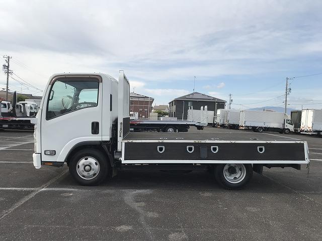 エルフトラック ３ｔ積・セミロング・ワイド・ＡＴ車・平ボディ　・３ｔ積・セミロング・ワイド・ＡＴ車・平ボディ・アイドリングストップ・ＡＳＲ・左電格ミラー・フォグランプ・ＥＴＣ・キーレス・ロープフック＆ロープ穴４対・荷台内寸　Ｌ３５１２　Ｗ１９１９　Ｈ３７６（14枚目）