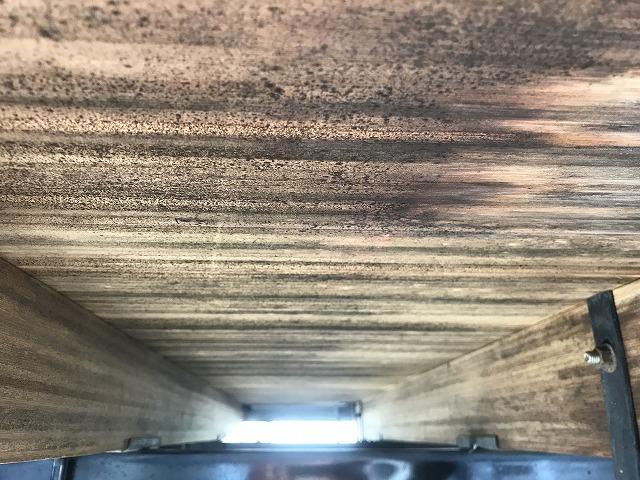 エルフトラック ３ｔ積・セミロング・ワイド・ＡＴ車・平ボディ　・３ｔ積・セミロング・ワイド・ＡＴ車・平ボディ・アイドリングストップ・ＡＳＲ・左電格ミラー・フォグランプ・ＥＴＣ・キーレス・ロープフック＆ロープ穴４対・荷台内寸　Ｌ３５１２　Ｗ１９１９　Ｈ３７６（47枚目）