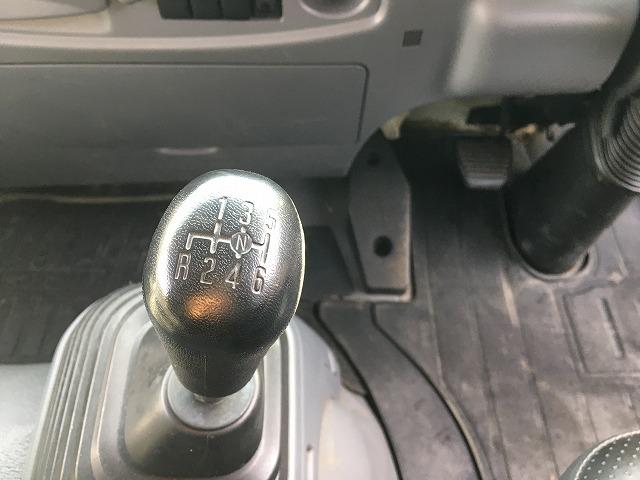 フォワード オートターン式ゲート・フルワイド・アルミウイング　２．８ｔ積・ウィング・オートターン式フルゲートリフター・ベッド・Ｂモニター・アシストゲート・ＥＴＣ・キーレス・ラッシング２段・左電格ミラー・内寸Ｌ６３３２　Ｗ２４１０　Ｈ２２５５（56枚目）