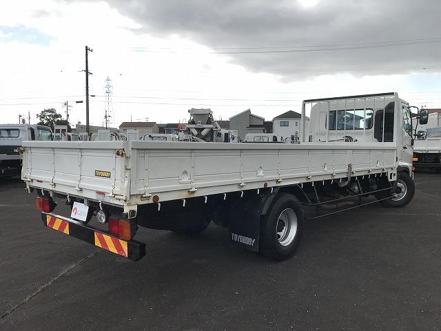 ヒノレンジャー 4t積・6MT・6200平ボディ・アシストゲート 6200ボディ・6MT・4t積・左電格ミラー・ロープ穴4対・ETC・フォグライト・荷台内寸 L6212 W2147 H398・灰皿1つ欠・看板消し跡・キャビン・荷台 キズ、サビ、凹み有り(8枚目)