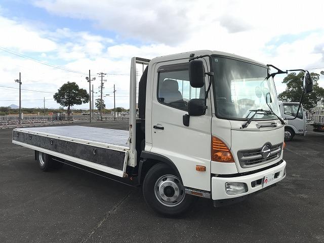 ヒノレンジャー 4t積・6MT・6200平ボディ・アシストゲート 6200ボディ・6MT・4t積・左電格ミラー・ロープ穴4対・ETC・フォグライト・荷台内寸 L6212 W2147 H398・灰皿1つ欠・看板消し跡・キャビン・荷台 キズ、サビ、凹み有り(9枚目)