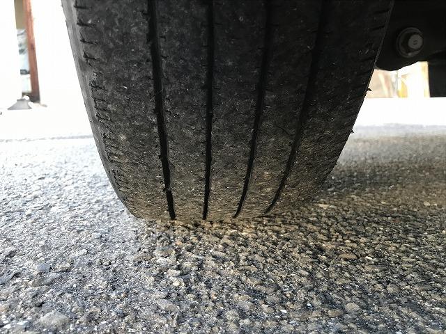 デュトロ 2t積・平ボディ・PCS付・10尺・バックカメラ 2t積・平ボディ・10尺・プリクラッシュセーフティ・車線逸脱警報装置・デジタルインナーミラー(Bカメラ)・ロープフック&ロープ穴4対・アシストゲート・荷台内寸 L3114 W1608 H377(39枚目)