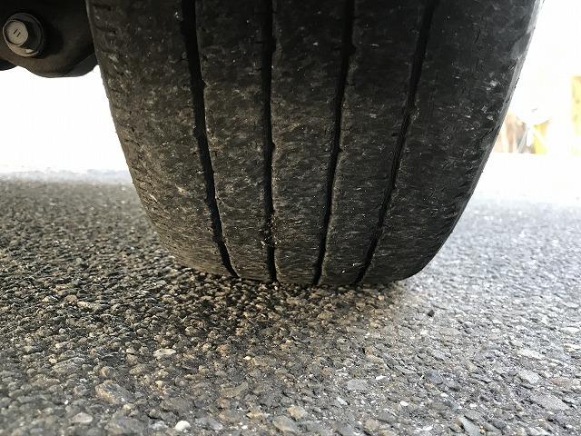 デュトロ 2t積・平ボディ・PCS付・10尺・バックカメラ 2t積・平ボディ・10尺・プリクラッシュセーフティ・車線逸脱警報装置・デジタルインナーミラー(Bカメラ)・ロープフック&ロープ穴4対・アシストゲート・荷台内寸 L3114 W1608 H377(42枚目)