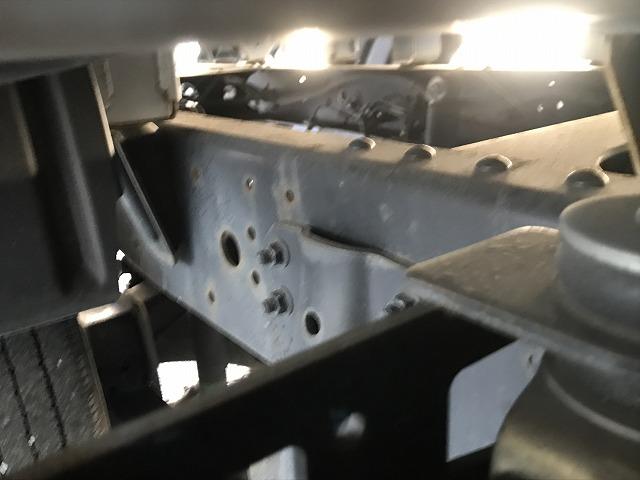 デュトロ 2t積・平ボディ・PCS付・10尺・バックカメラ 2t積・平ボディ・10尺・プリクラッシュセーフティ・車線逸脱警報装置・デジタルインナーミラー(Bカメラ)・ロープフック&ロープ穴4対・アシストゲート・荷台内寸 L3114 W1608 H377(47枚目)