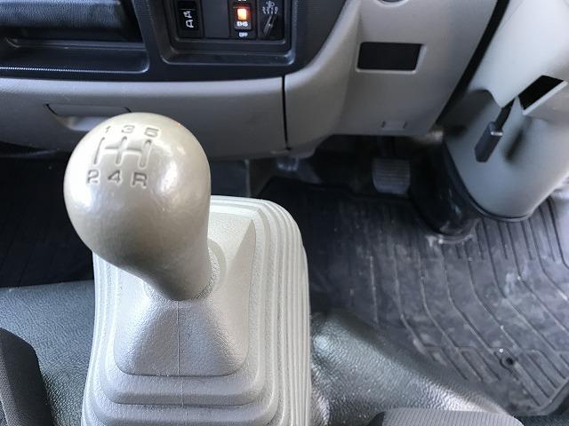 アトラストラック バイク運搬車・普通免許対応・１．５ｔ平・低床　バイク運搬車・普通免許対応・１．５ｔ積・低床・Ｗタイヤ・坂道発進補助装置・左電格ミラー・ＥＴＣ・荷台内寸　Ｌ３１２０　Ｗ１６０６　Ｈ１９６・３ペダル・５ＭＴ（23枚目）