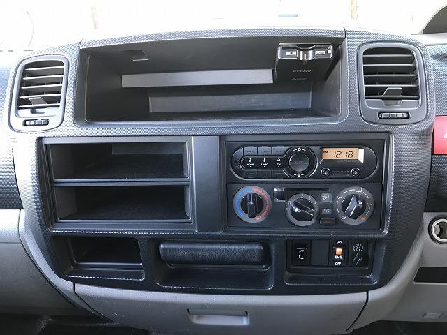 アトラストラック バイク運搬車・普通免許対応・１．５ｔ平・低床　バイク運搬車・普通免許対応・１．５ｔ積・低床・Ｗタイヤ・坂道発進補助装置・左電格ミラー・ＥＴＣ・荷台内寸　Ｌ３１２０　Ｗ１６０６　Ｈ１９６・３ペダル・５ＭＴ（26枚目）