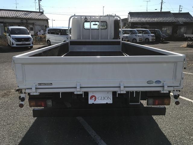 ダイナトラック 3.5t積・6MT・ワイドロング・平ボディ 3.5t積・ワイドロング・平ボディ・6MT・左電格ミラー(ヒーター付)・歩み掛け・アシストゲート・ETC・フォグライト・荷台内寸 L4359 W2090 H379(7枚目)