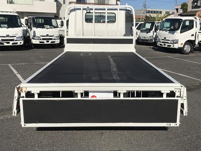 ダイナトラック 3.5t積・6MT・ワイドロング・平ボディ 3.5t積・ワイドロング・平ボディ・6MT・左電格ミラー(ヒーター付)・歩み掛け・アシストゲート・ETC・フォグライト・荷台内寸 L4359 W2090 H379(15枚目)