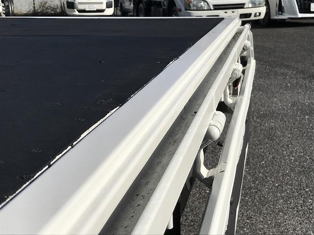 ダイナトラック 3.5t積・6MT・ワイドロング・平ボディ 3.5t積・ワイドロング・平ボディ・6MT・左電格ミラー(ヒーター付)・歩み掛け・アシストゲート・ETC・フォグライト・荷台内寸 L4359 W2090 H379(17枚目)